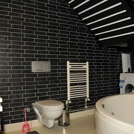 Apartment 2 *